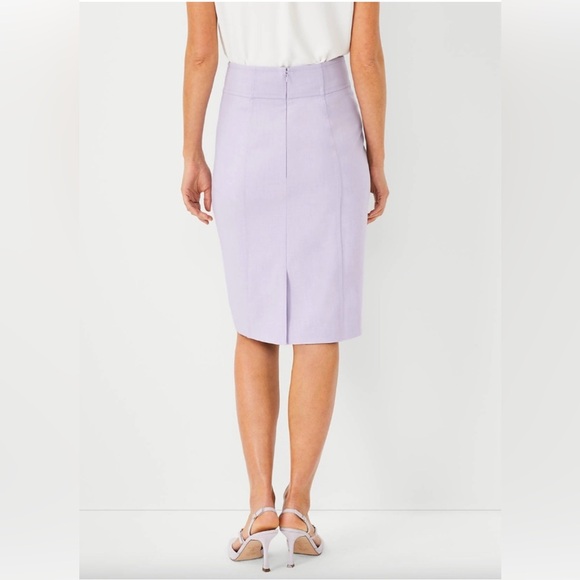 Ann Taylor The Seamed High Waist Pencil Skirt In Bi-Stretch Lavender Size 8 - Picture 3 of 4